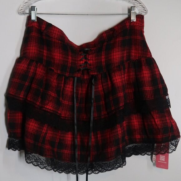 ROMWE Dresses & Skirts - Romwe Women's Red Black Plaid Mini Skirt Goth Style School Girl Style XXL NWT